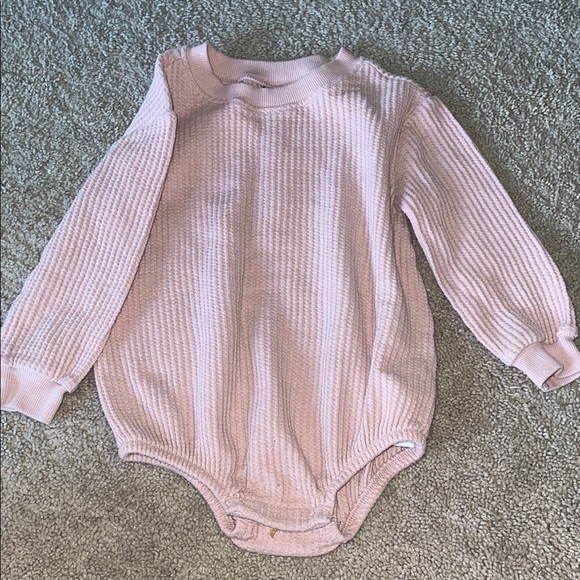 Old Navy Other - Old Navy Pink Ribbed Bodysuit